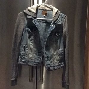 American Eagle size small